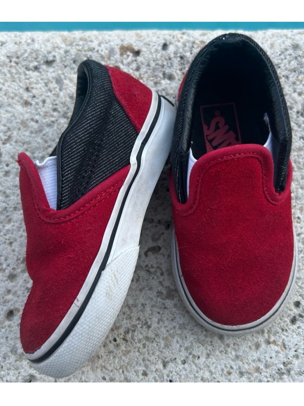 Vans Off the Wall sneakers red suede slip ons baby toddler size 6 boy or girl